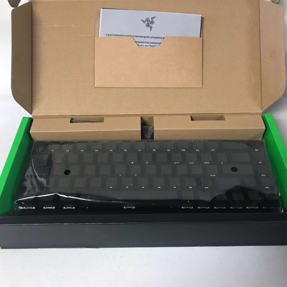 BlackWidow V3 Mini Hyperspeed Phantom Edition 65% Wireless Gaming Keyboa… - Picture 6 of 10